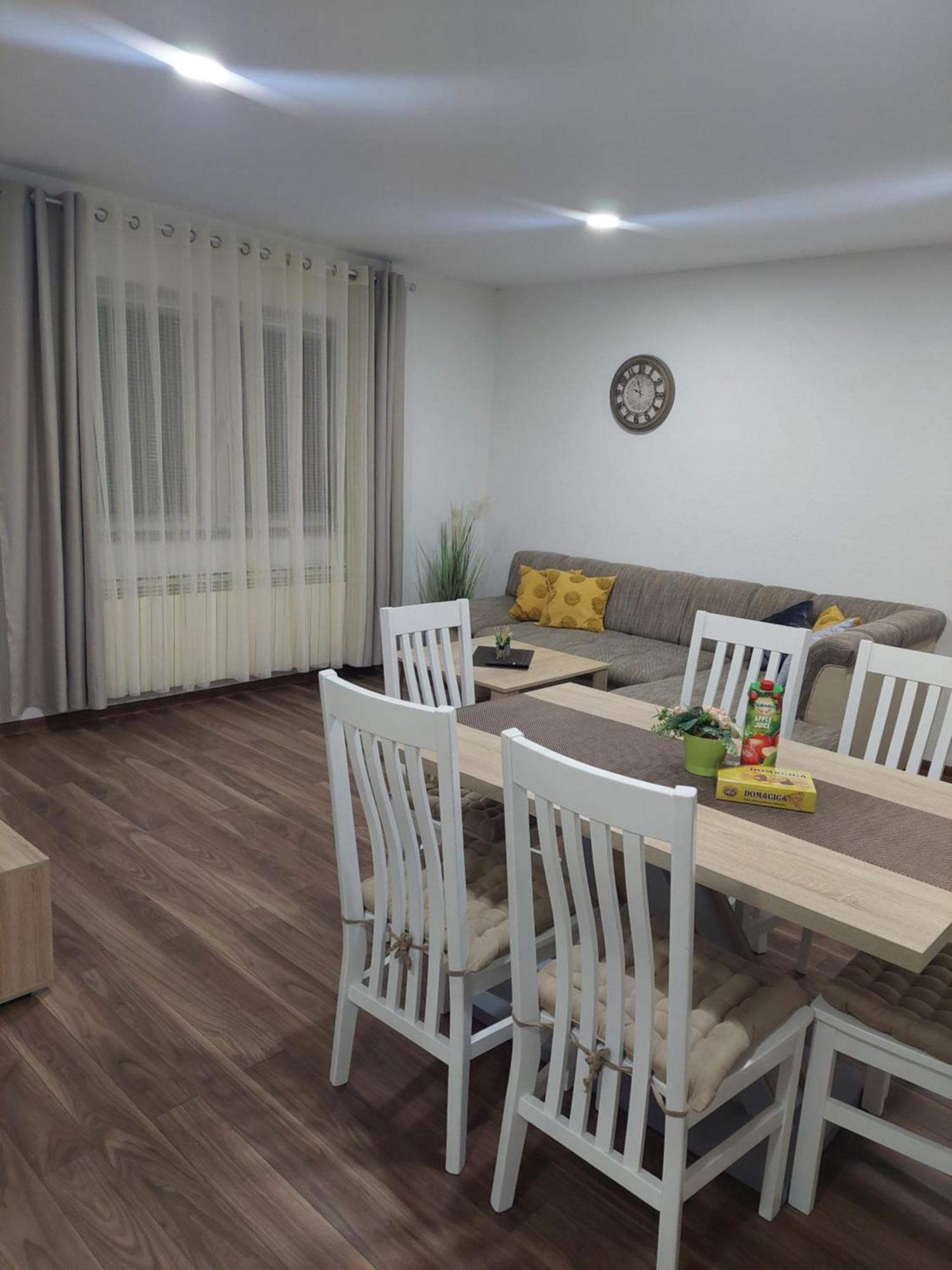 Apartman Danijela オトチャッツ エクステリア 写真