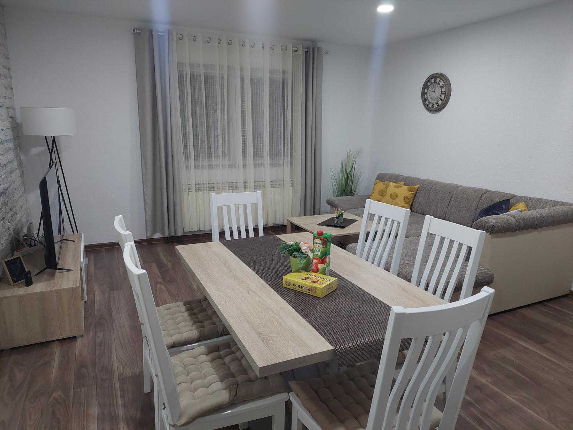 Apartman Danijela オトチャッツ エクステリア 写真
